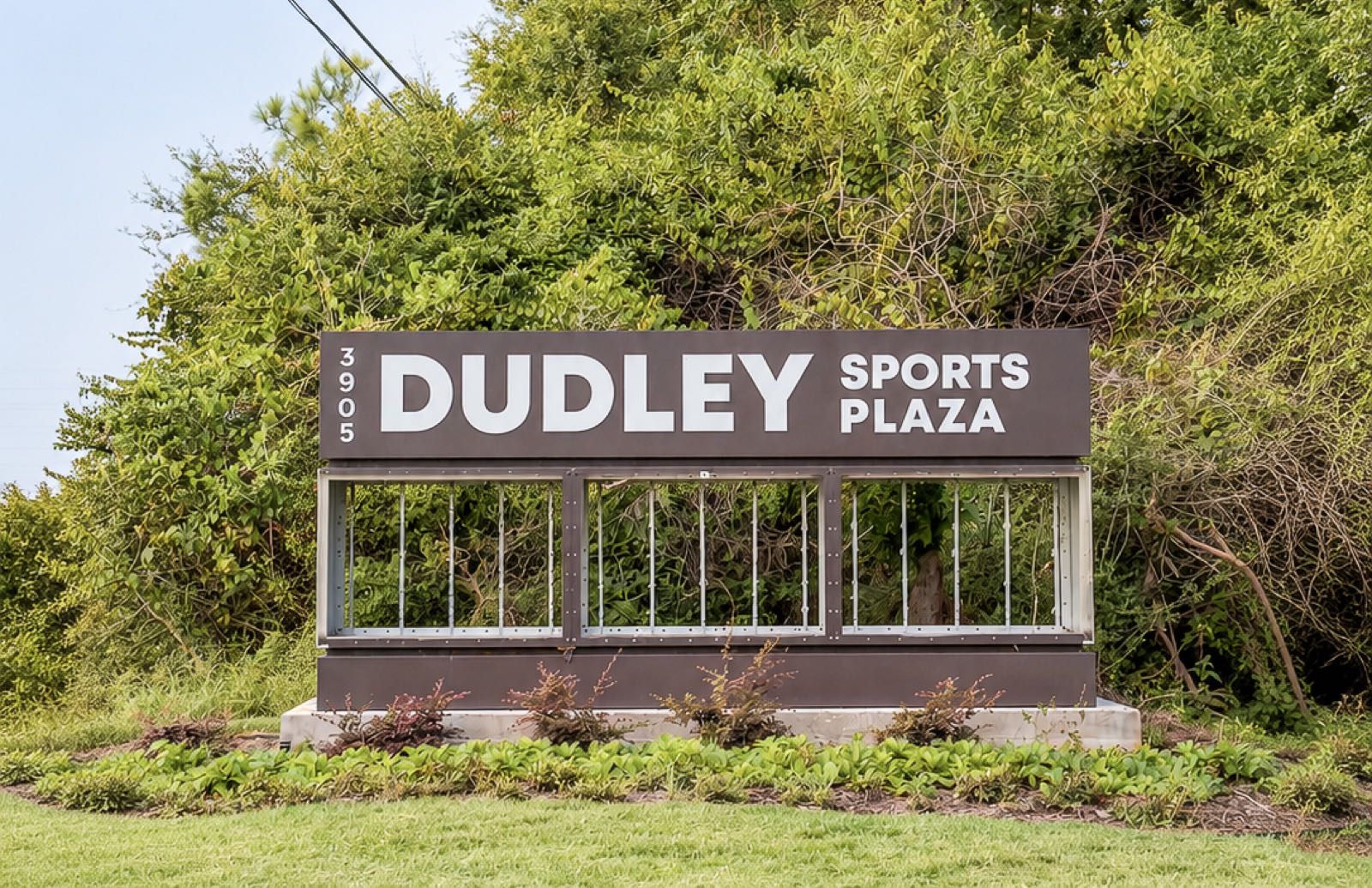 Dudley Sports Plaza monument sign listing several tenants