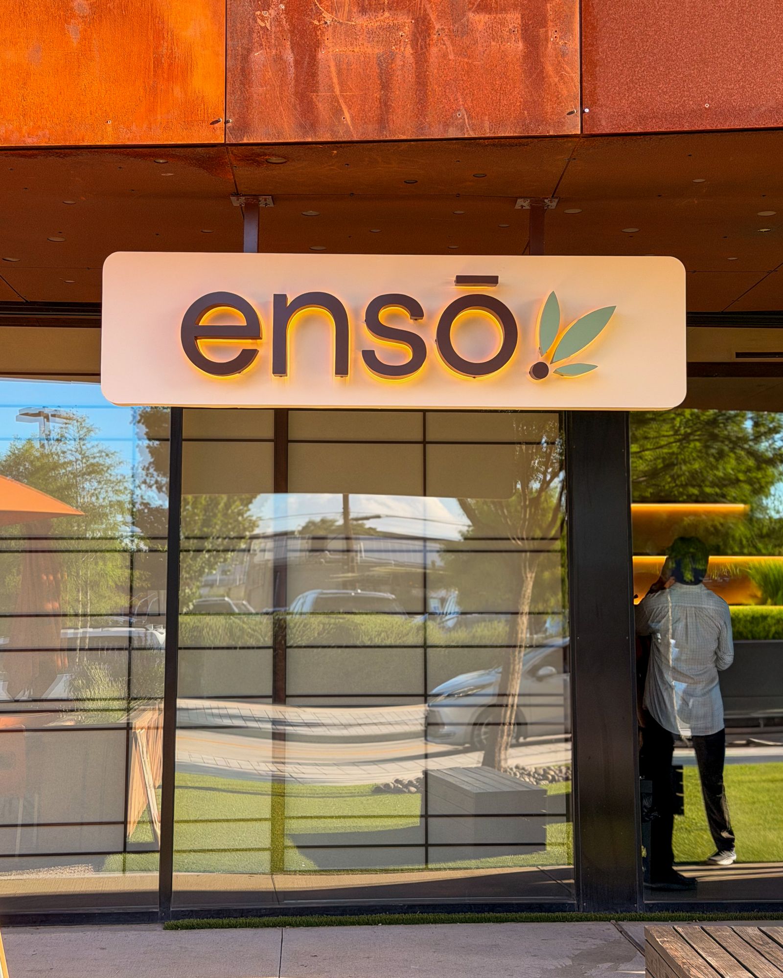 Ensō storefront in daylight