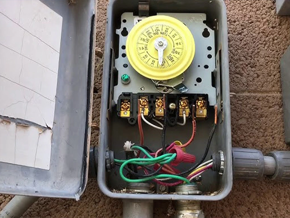 Sign electrical timer and wiring inside a control box